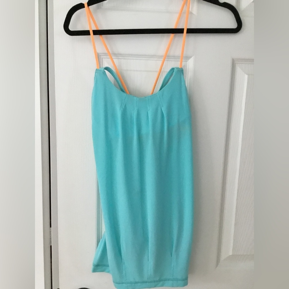 LuLuLemon top